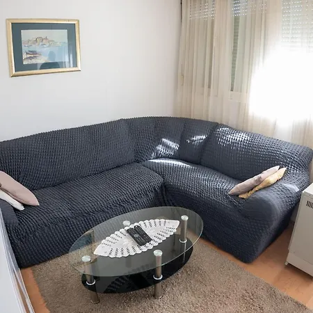 Luka Apartment