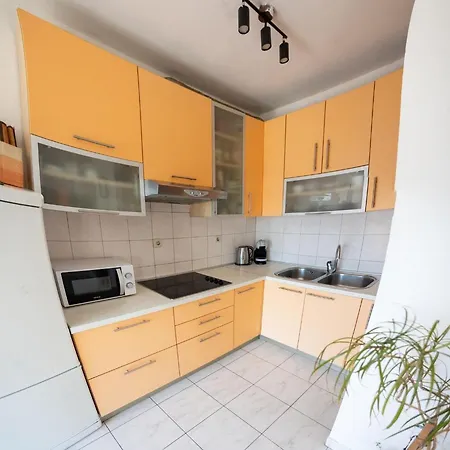 Apartment Luka *